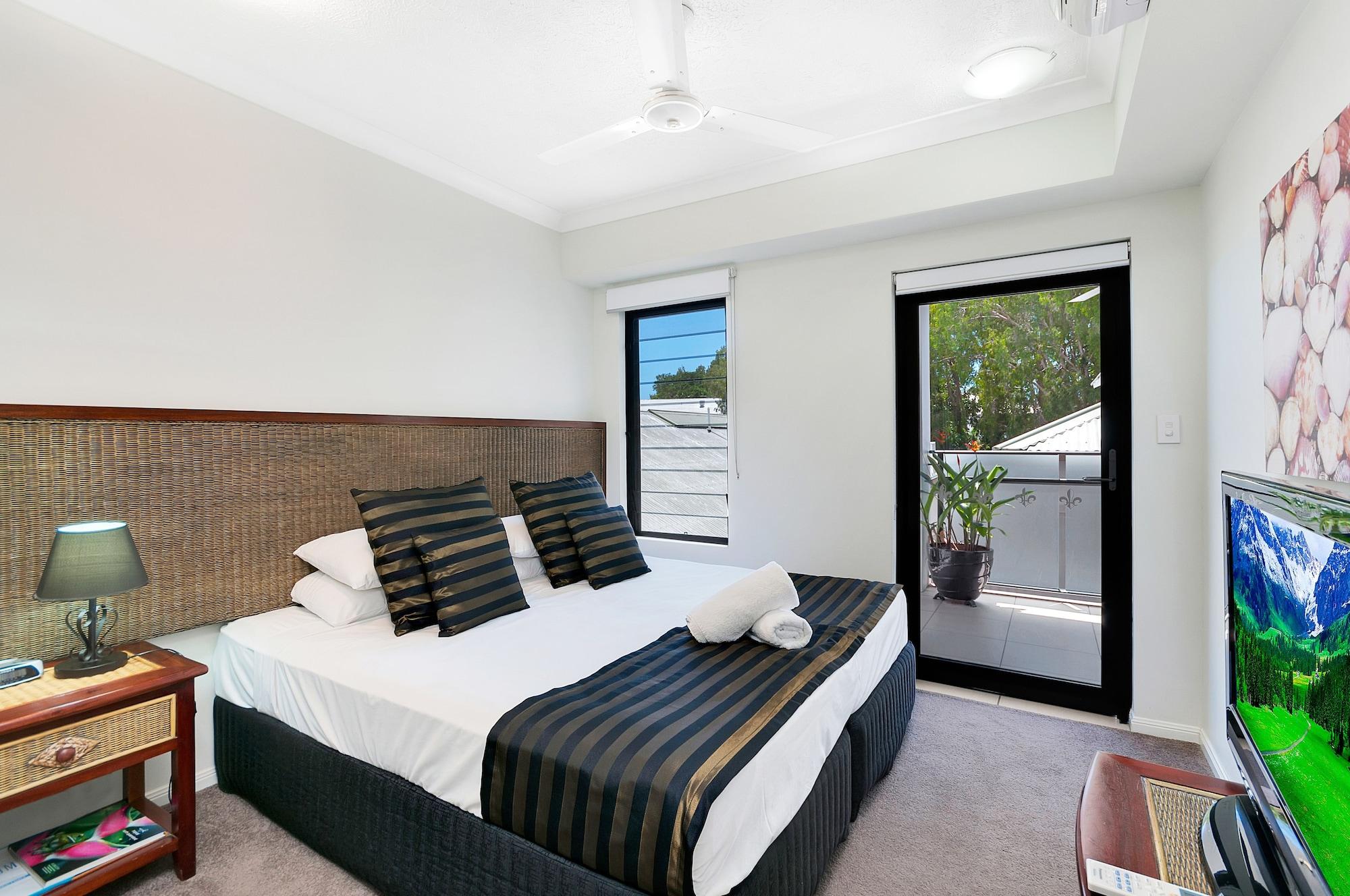 Elysium Apartments Palm Cove Exteriör bild