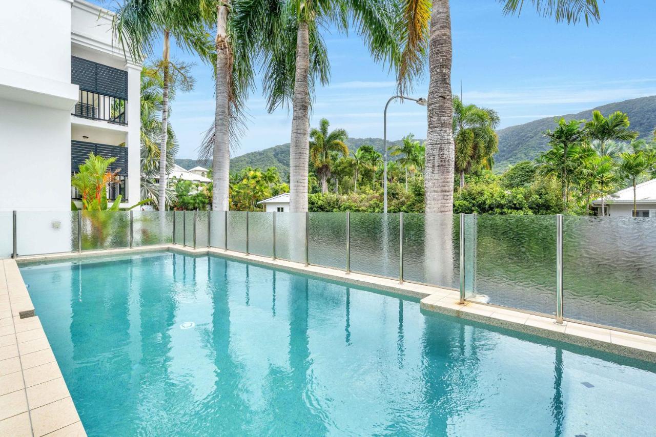 Elysium Apartments Palm Cove Exteriör bild