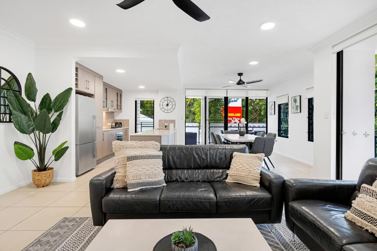 Elysium Apartments Palm Cove Exteriör bild