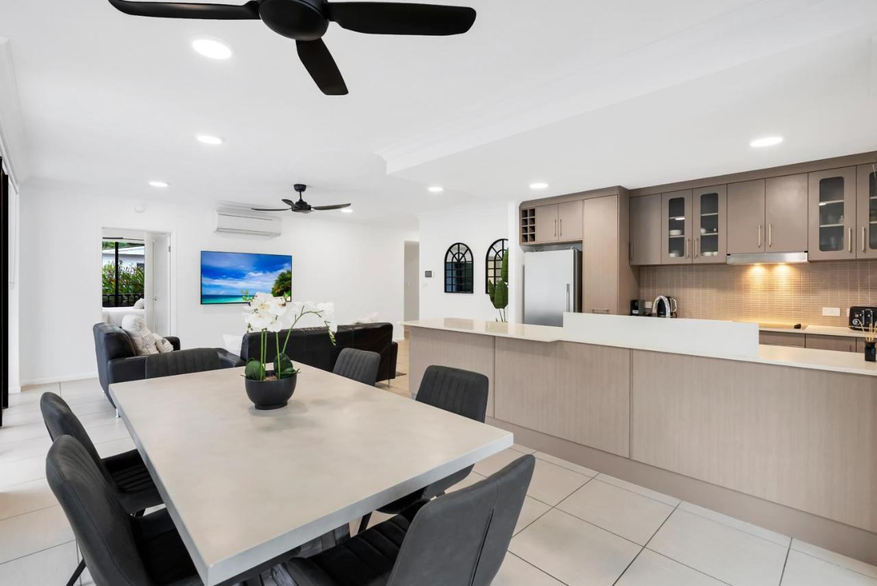 Elysium Apartments Palm Cove Exteriör bild