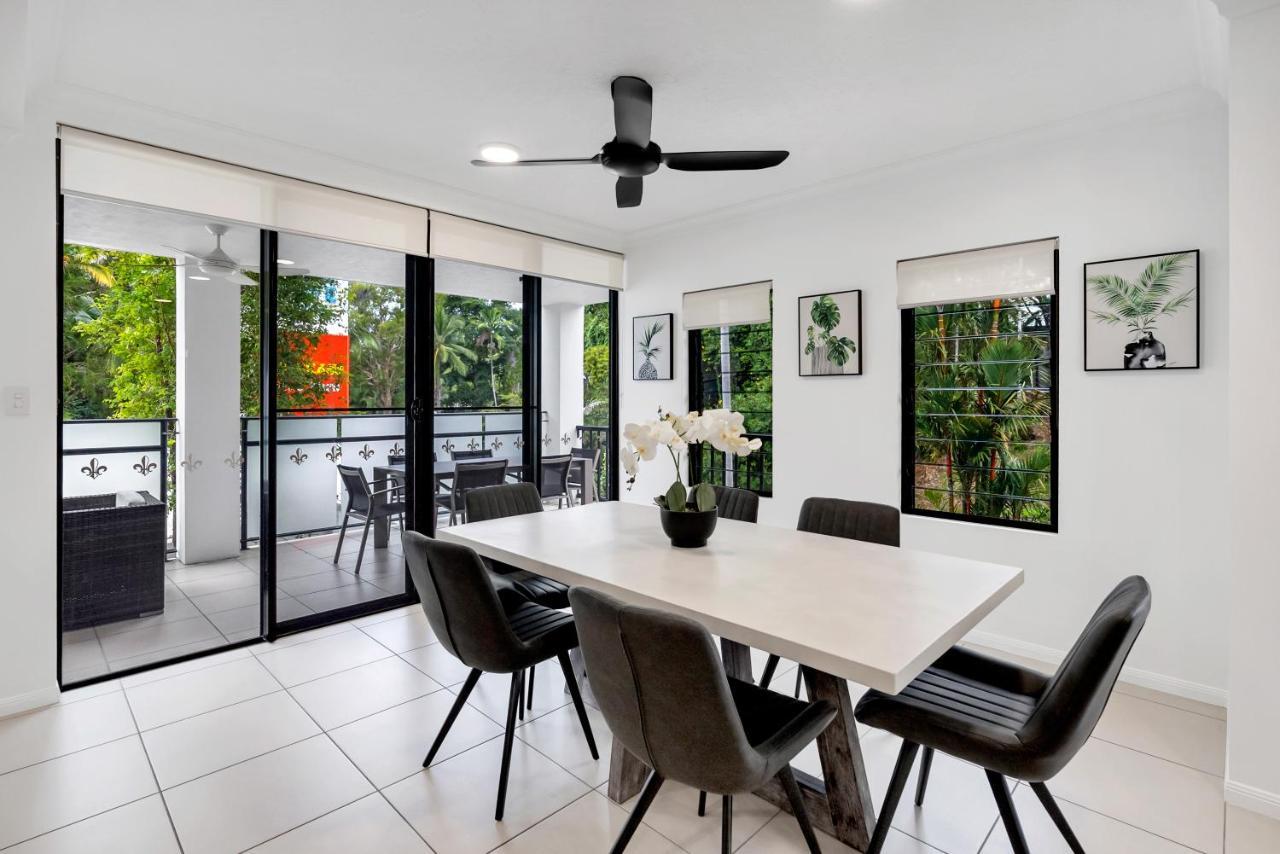 Elysium Apartments Palm Cove Exteriör bild