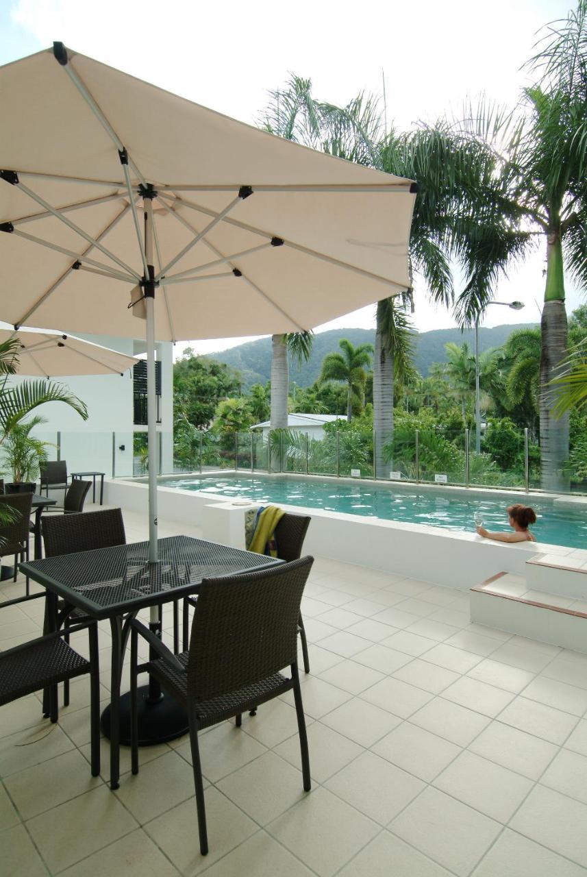 Elysium Apartments Palm Cove Exteriör bild