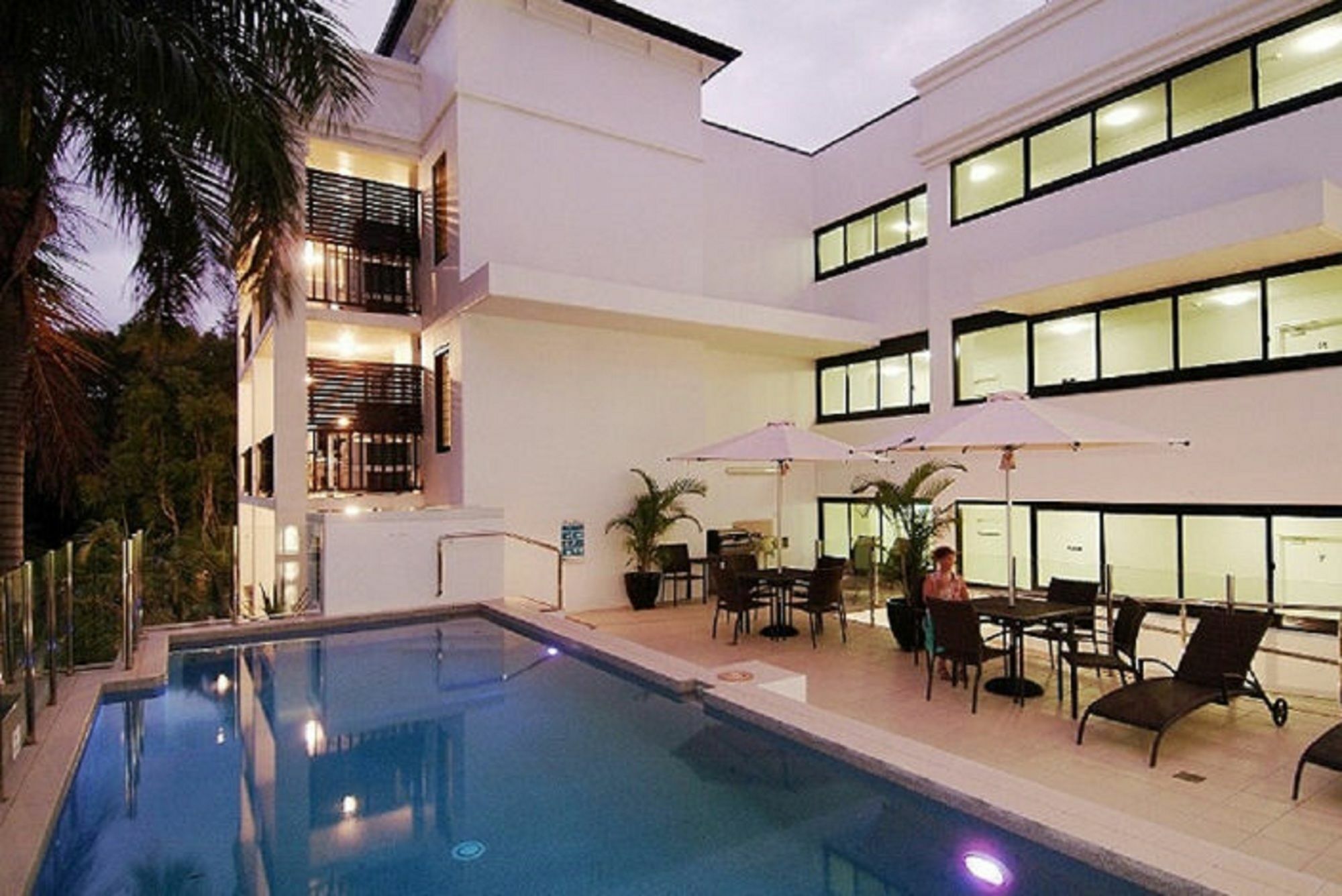 Elysium Apartments Palm Cove Exteriör bild